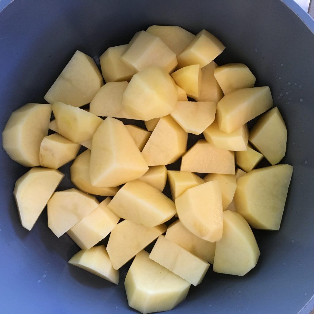 תפוחי אדמה לפני מים